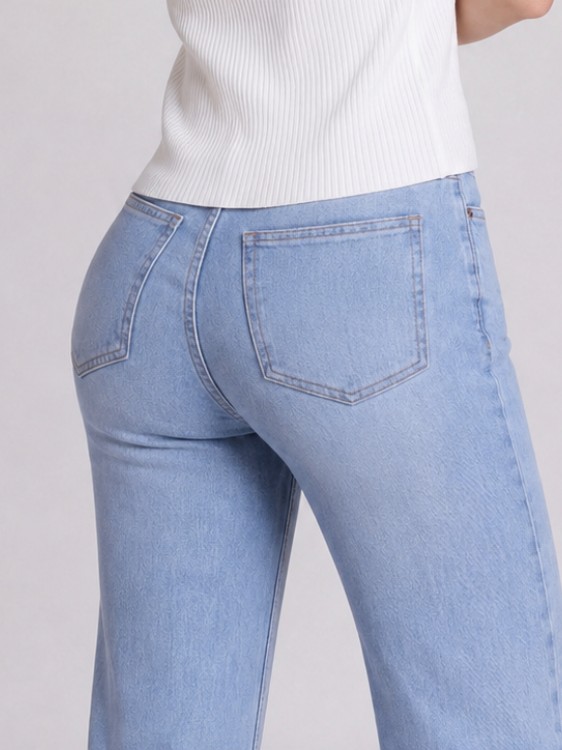 Adelaide high-waist contour-fit jeans voor dames in lichtblauw – Issu & Lloyd