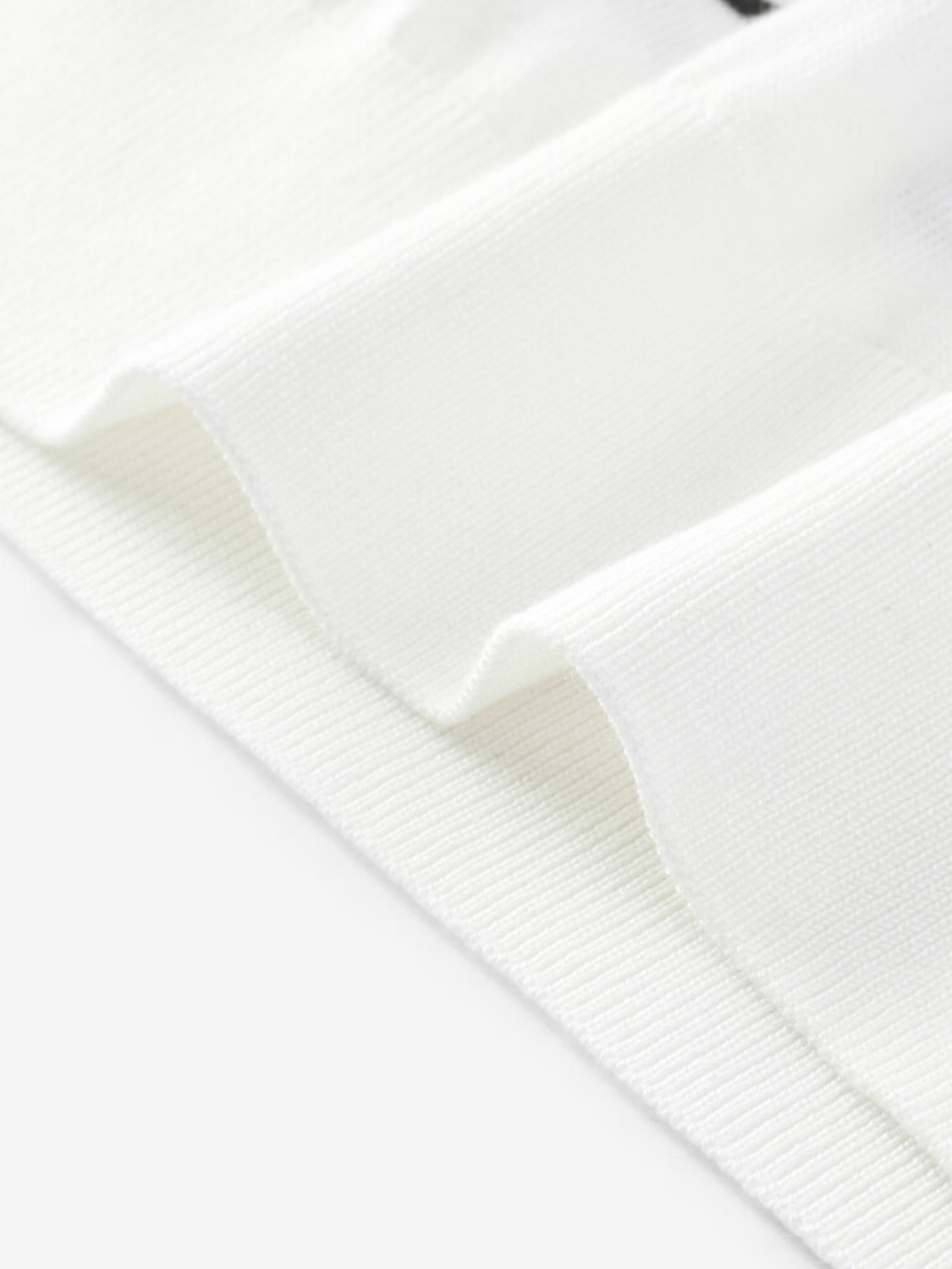 Arabella fijngebreide polo van lyocell voor dames in crème gestreept – Issu & Lloyd