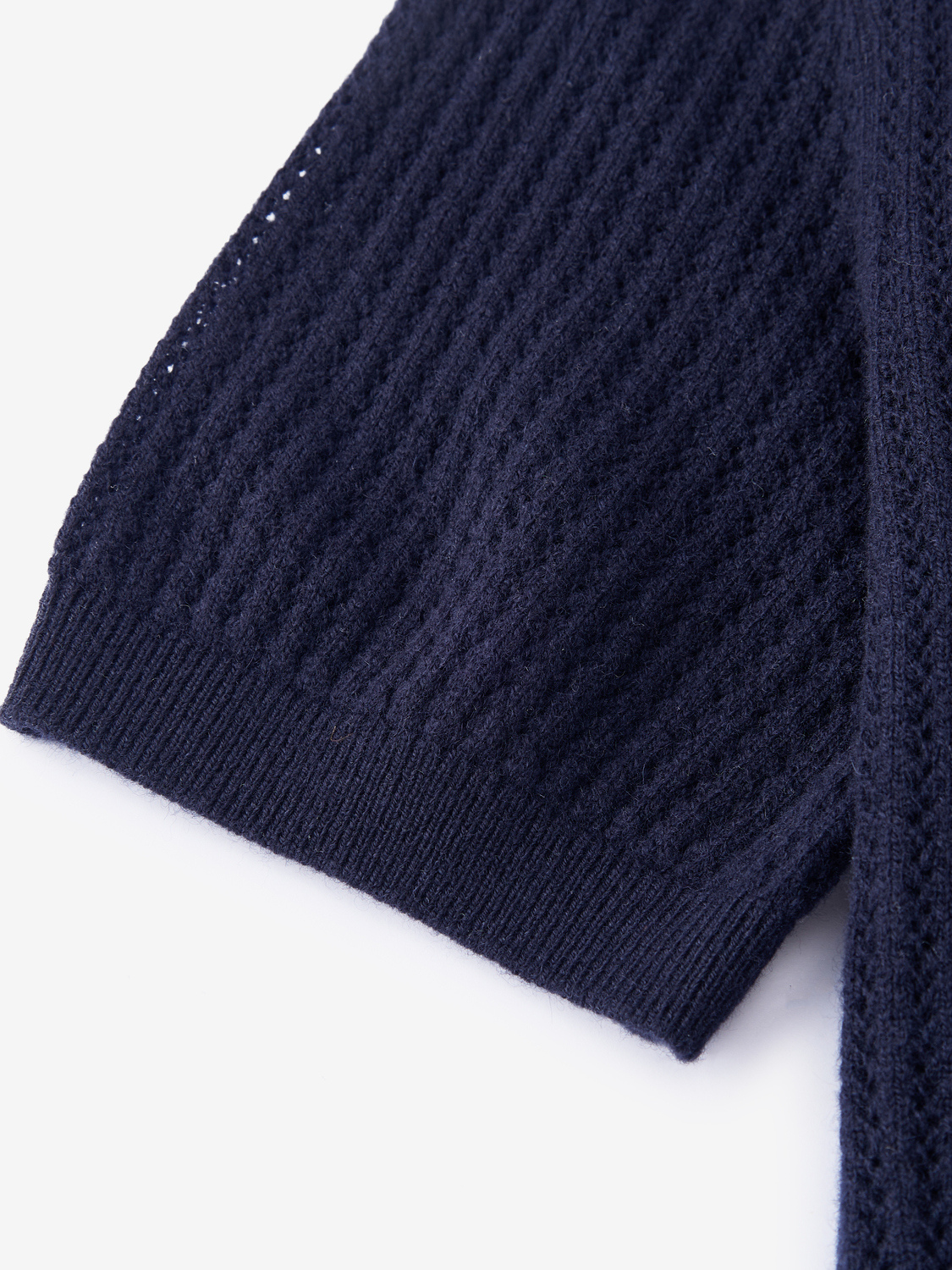 Augusta open gebreide polo van wol en cashmere voor dames in marineblauw – Issu & Lloyd