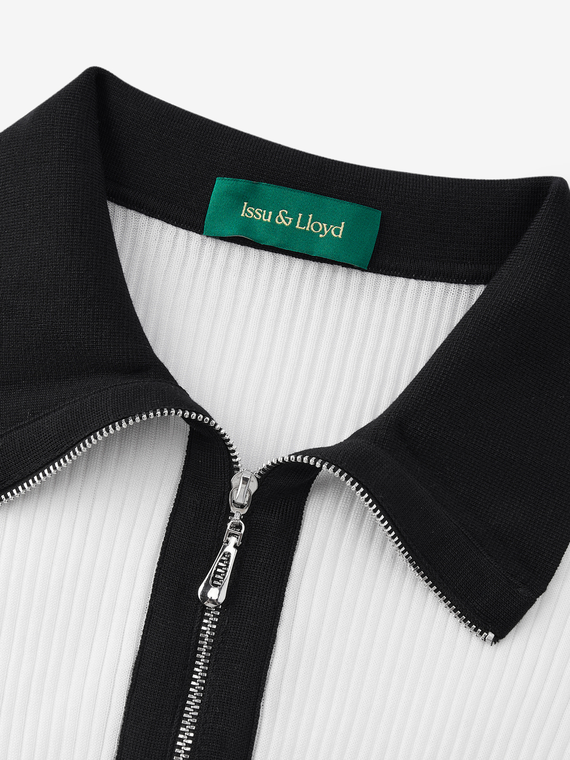 Ophelia geribde polo met kwartrits van lyocell voor dames in wit – Issu & Lloyd