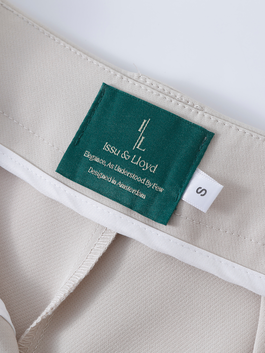 Philippa ultra high-waist pantalon met plooien voor dames in beige – Issu & Lloyd