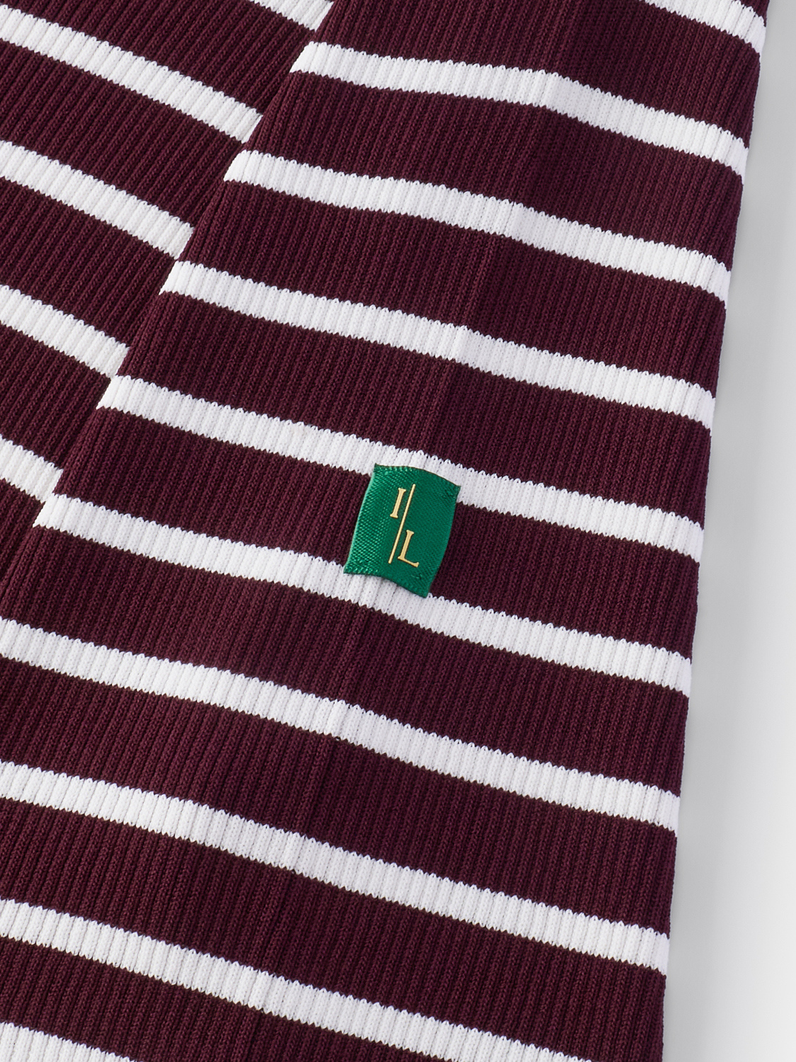 Fiori fijngebreid T-shirt met tweed-look en knopen voor dames in bordeaux gestreept – Issu & Lloyd