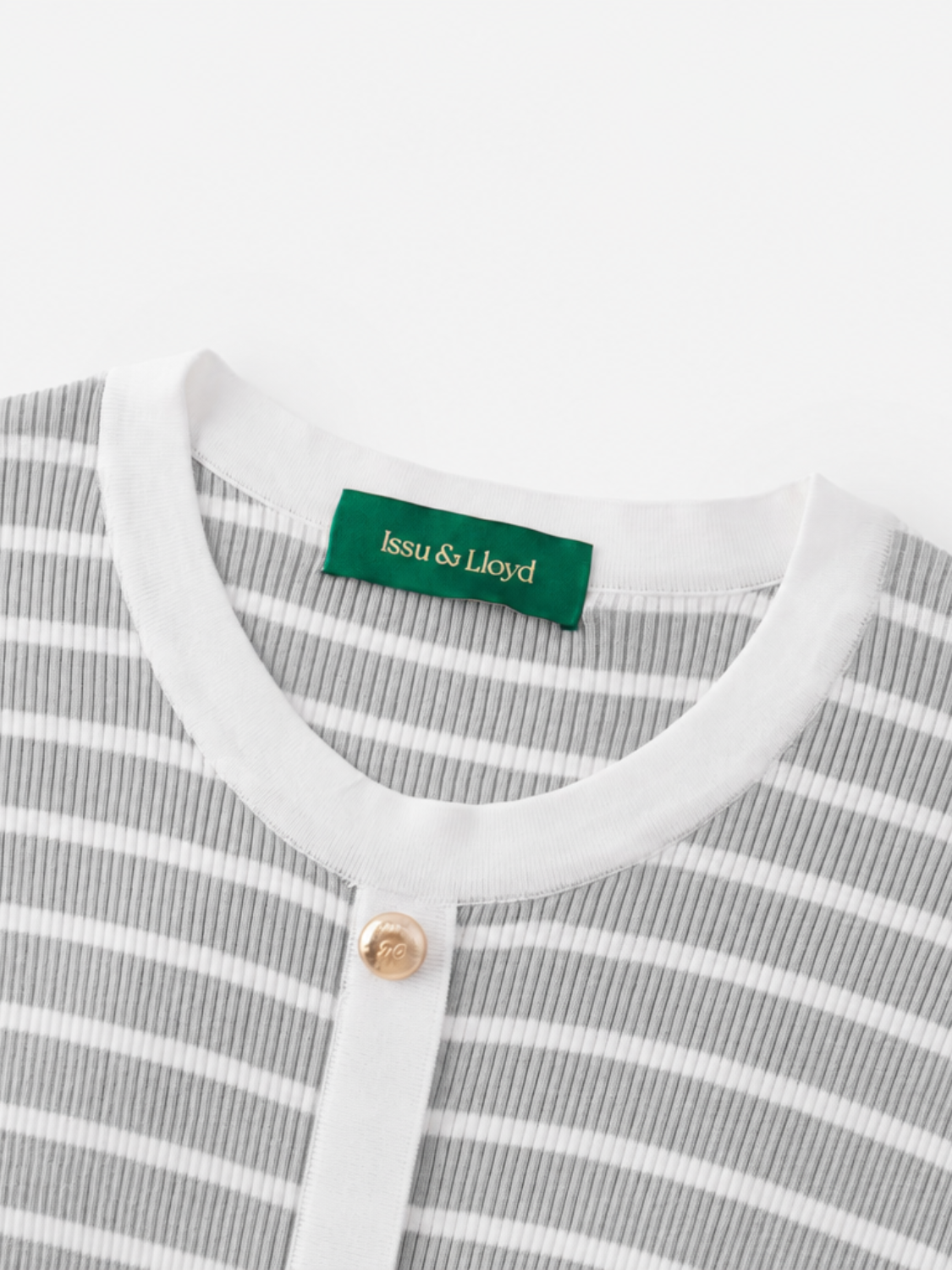 Fiori fijngebreid T-shirt met tweed-look en knopen voor dames in lichtgrijs gestreept – Issu & Lloyd
