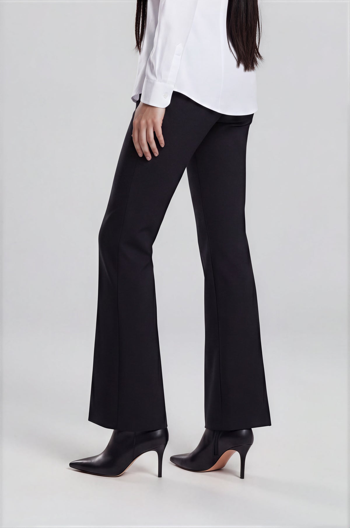 Florence flared enkellange pantalon voor dames in grijs – Issu & Lloyd