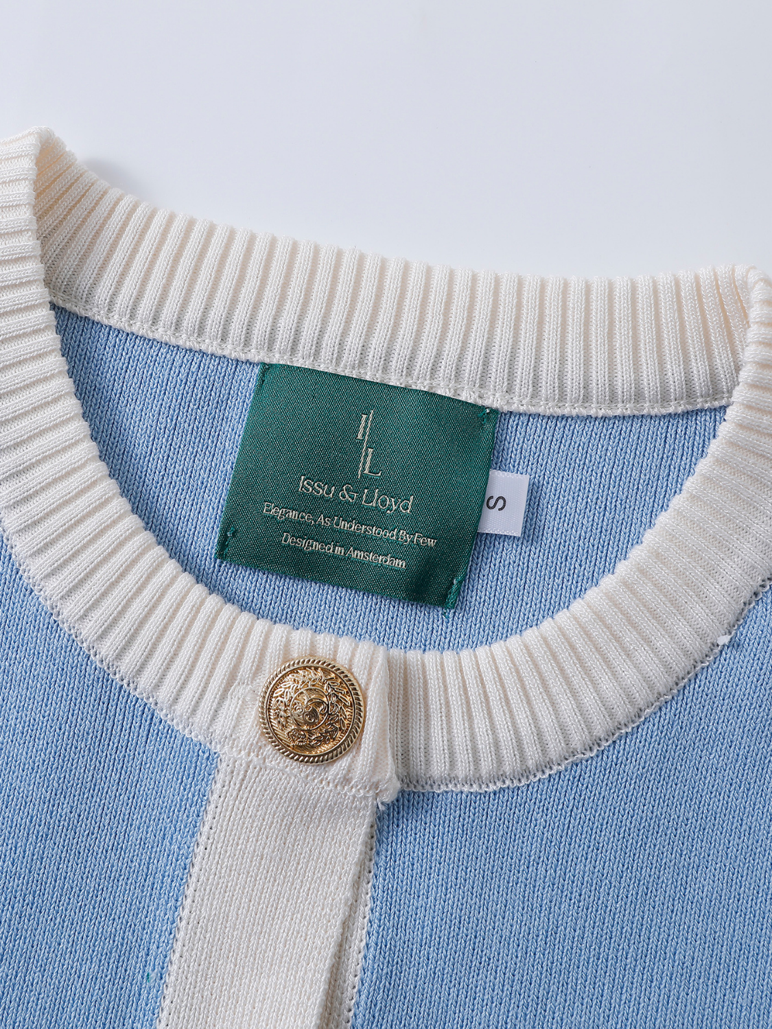 Lenora fijngebreid tweekleurig T-shirt met tweed-look voor dames in lichtblauw – Issu & Lloyd