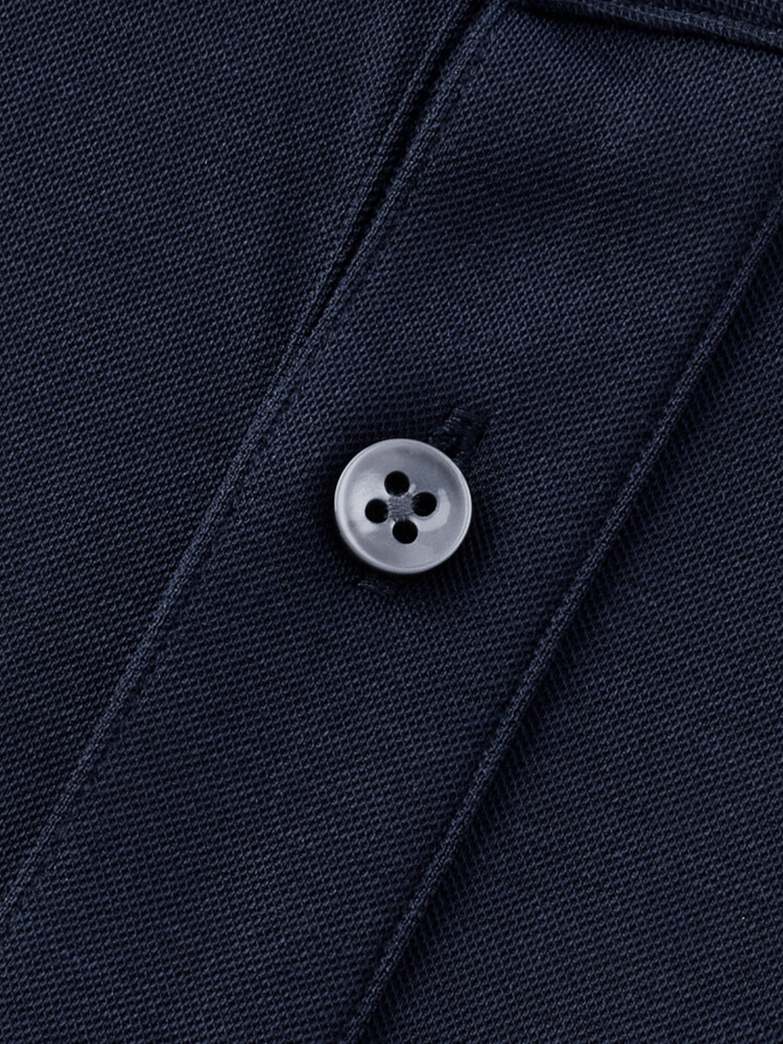 Montgomery soepel vallende polo van modal voor heren in marineblauw – Issu & Lloyd