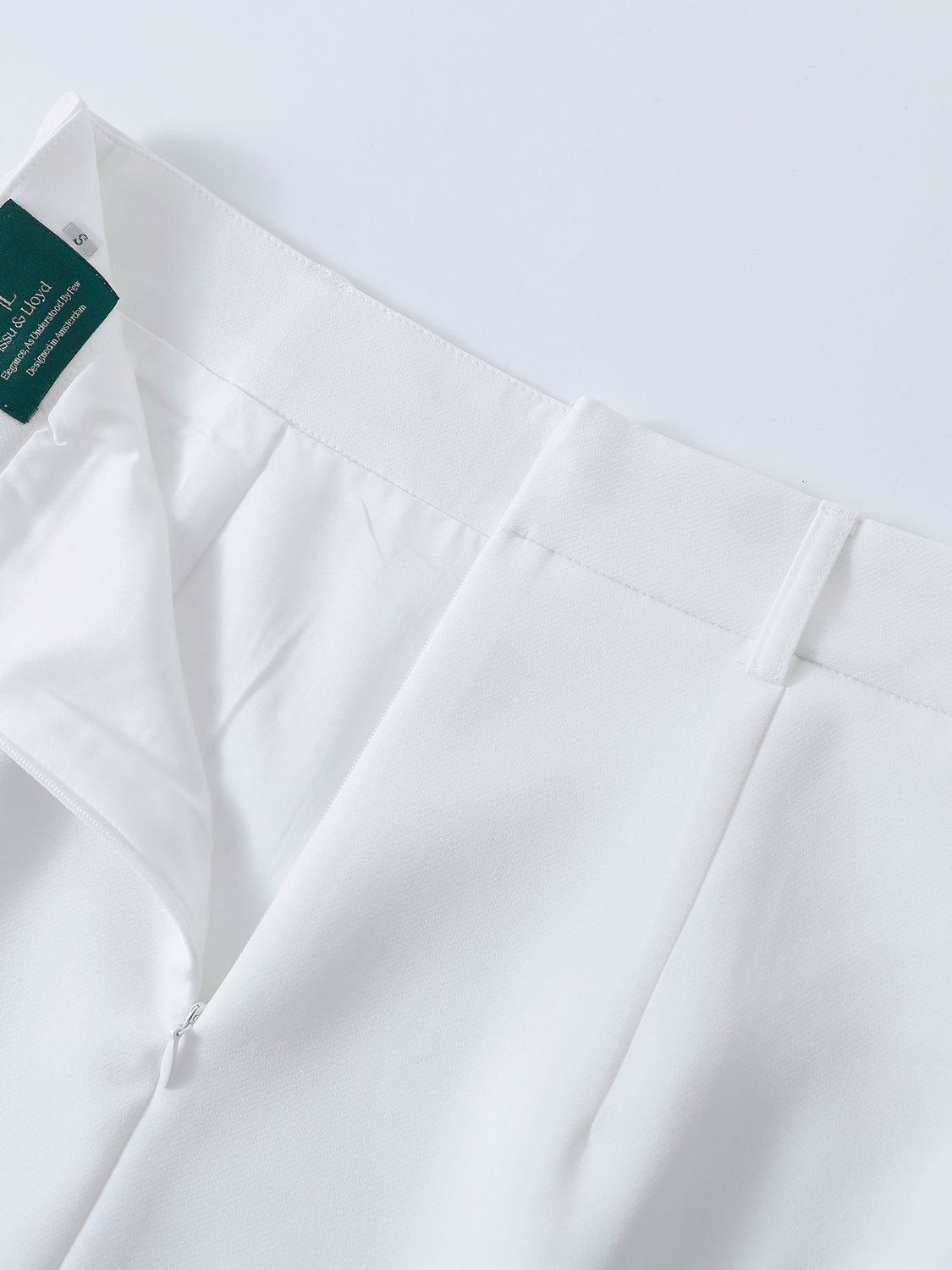 Rosa elegante rok op kniehoogte voor dames in wit – Issu & Lloyd